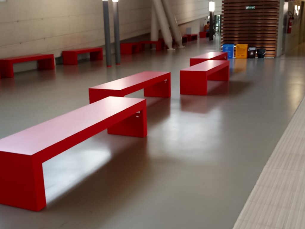 Realizzazione per Hall Corridoio – Teacher Hub - Campus di Forlì - Succursale Università di Bologna – Panche